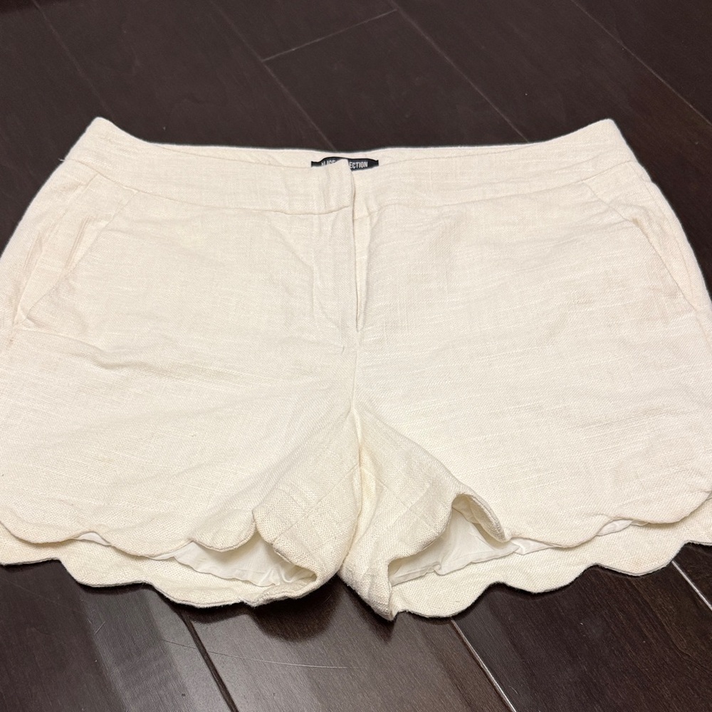 Chic High Waist Cream Women's Shorts